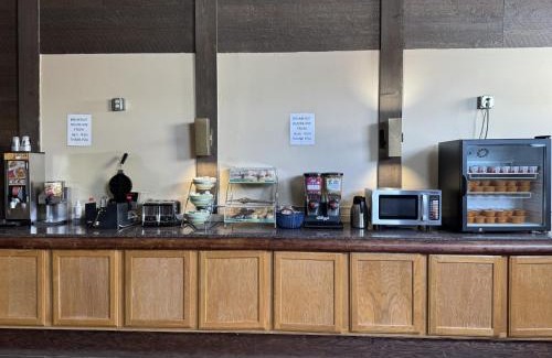 Sterling Hotel | Super 8 by Wyndham Sterling CO