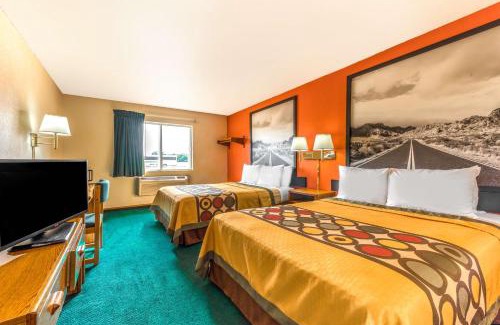 Waco Hotel | Super 8 by Wyndham Waco University Area