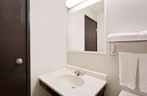 Waynesboro Hotel | Super 8 by Wyndham Waynesboro