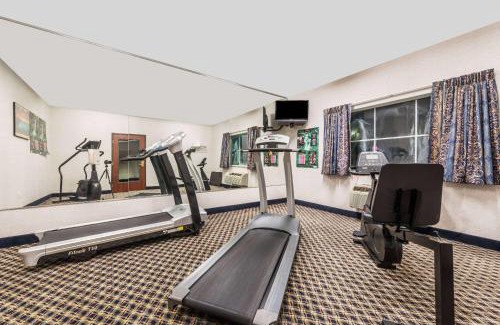 Weatherford Hotel | Super 8 by Wyndham Weatherford
