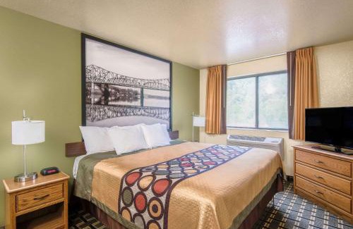 Wheeling Hotel | Super 8 by Wyndham Wheeling WV