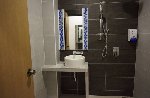 Bayan Lepas Hotel | Super 8 Hotel @ Bayan Baru