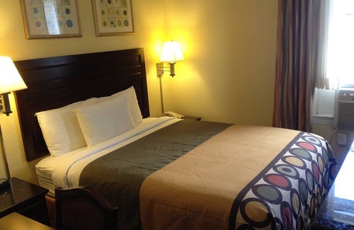 Theater District Hotel | Super 8 hotel room, in the heart of San Francisco for your Dreamforce stay.