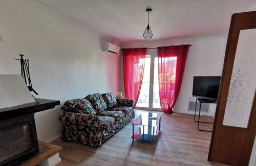 Ille-sur-Tet Apartment | Super Appt T4 Lumineux au Cœur D'ille-sur-têt 66