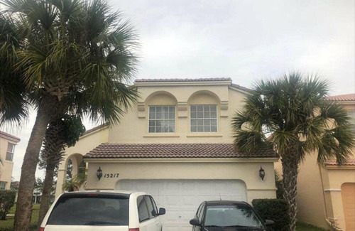 Pembroke Pines House | Super Bowl Rentals Available Now