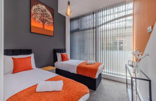 Montpelier Apartment | Super Central 2 Bedroom Aarptment Next to Brighton Beach & Shopping Center Sleep 6
