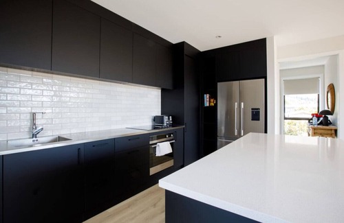 Wanaka House | Super Central in Wanaka - Luxury villa only a 5 minute walk to town