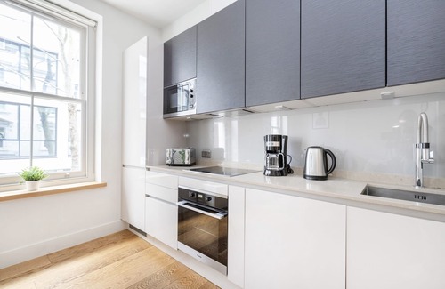 Fitzrovia Apartment | Super Central London by Soho - Fitzrovia - Lovely 1BR Flat