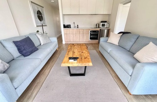 Queenstown City Centre Apartment | Super central modern apartment