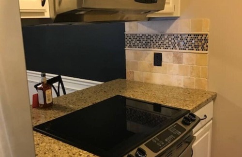 Columbia Apartment | Super Close to Mizzou Condo 2 Bed 1 Bath