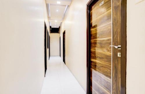 Marol Hotel | Super Collection O Airport Metro Andheri East