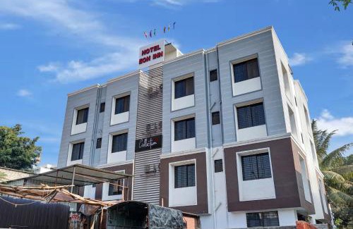 Kharadi Hotel | Super Collection O Eon Inn Near Pune Airport