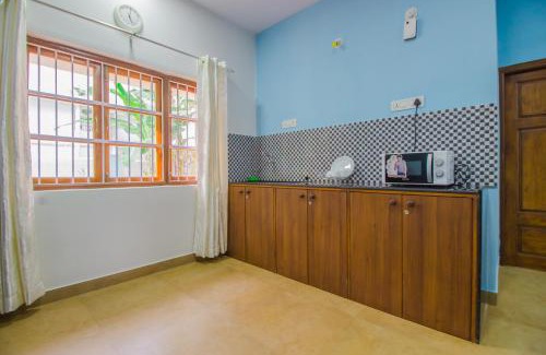 Santa Cruz Hotel | Super Collection O Holy Cross Home Stays