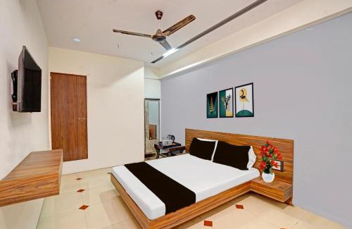 Palsana Hotel | Super Collection O Kadodara Bus Terminal Formerly Hotel Rudra