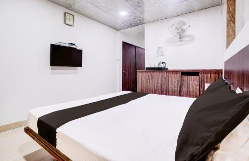 Andheri West Hotel | Super Collection O Lokhandwala Andheri West formerly White Star