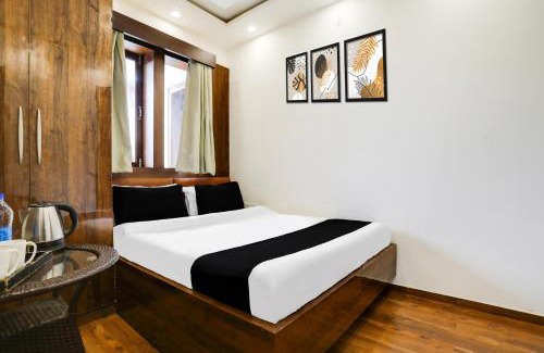 Nainital Hotel | Super Collection O Mall Road Nainital