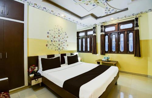 Amer Fort Road Hotel | Super Collection O Ramgarh Mod Near Hawa Mahal Formerly Hotel NG Palace
