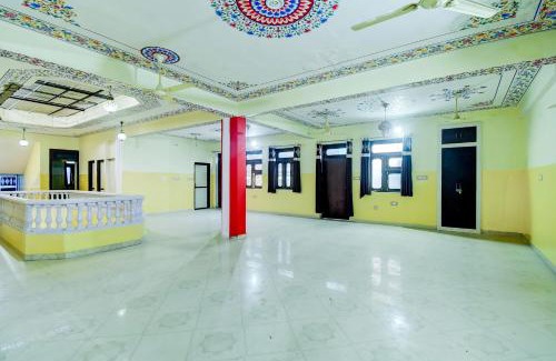 Amer Fort Road Hotel | Super Collection O Ramgarh Mod Near Hawa Mahal Formerly Hotel NG Palace