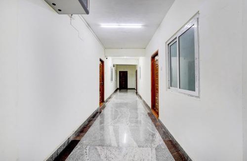 Chennai Hotel | Super Collection O Sathyabama University Sithalapakkam Formerly Srinivasa Residency