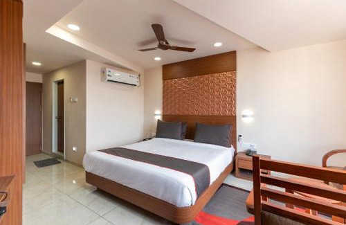 Maharana Pratap Nagar Hotel | Super Collection O Simran Raghuveer Para