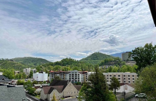 Gatlinburg Condo | Super Convenient Downtown Gatlinburg Condo! Short Walk to the Strip!