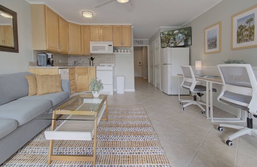 Hilton Head Island Villa | Super-Cute Villa with Ocean View and Two Bikes!