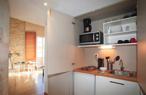 Quartier Administrations Apartment | Super Endroit ! Suite Équipée, Climatisation