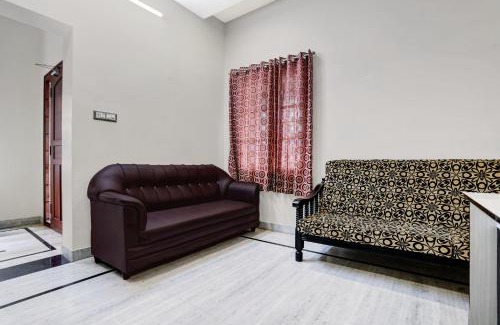 Kakinada Hotel | Super Hotel O Ashok Nagar Near JNTU College