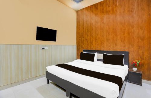 Faridabad Hotel | Super Hotel O Badkhal Lake Formerly Lake View