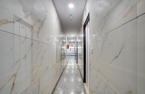 New Delhi Hotel | Super Hotel O Hotel Gold Star