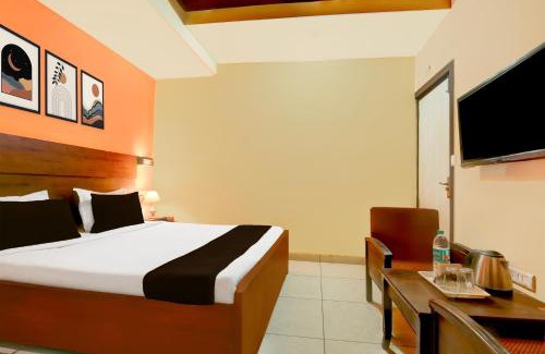 Zirakpur Hotel | Super Hotel O Kalgidhar Enclave Baltana Formerly Indiano