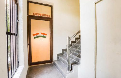 Sainik Farm Hotel | Super Hotel O KD Plaza 6