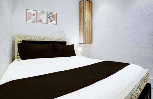 Prabhadevi Hotel | Super Hotel O Khar East Near Railway Station