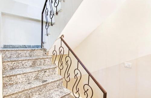South Extension Hotel | Super Hotel O Royal Green