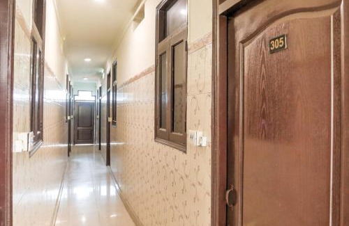 Azadpur Hotel | Super Hotel O Shri Sai Guest House