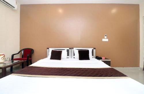 Jalandhar Hotel | Super HOTEL WHITE STONE RESIDENCY