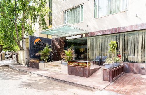 Navarangpura Gam Hotel | Super Inn Armoise Hotel - Navrangpura, Ahmedabad