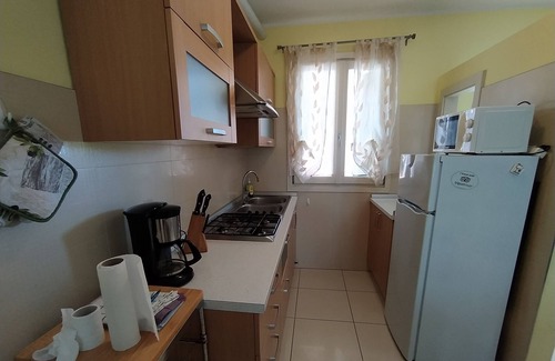 Sirmione Apartment | Super location beach pool and jacuzzi by the lake -very relaxing