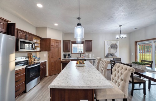 Sioux Falls House | Super New, Super Clean, Entire Home In Sioux Falls. Why Stay ln A Motel