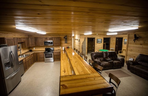 Samburg Cabin | Super Nice Stay at Roadside Lodge