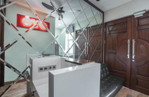 Tanjung Duren Utara Hotel | Super OYO 1487 Residence Khoe
