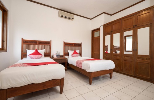 Sleman Hotel | Super OYO 1778 Omah Duwet