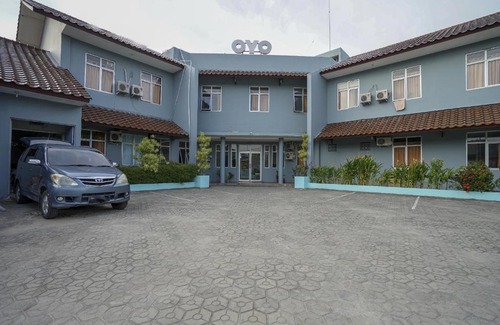 Pangkalpinang Hotel | Super OYO 1844 Bravo Residence
