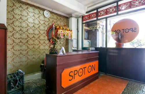 Denpasar Hotel | SUPER OYO 1927 Hotel Candra Adigraha