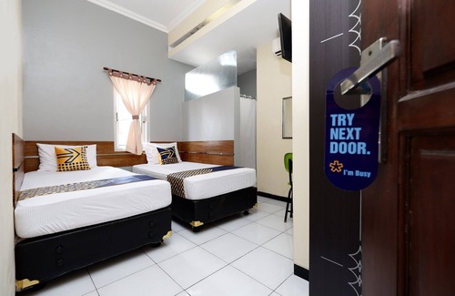 Laweyan Hotel | Super OYO 2209 Solo Point Guest House Syariah
