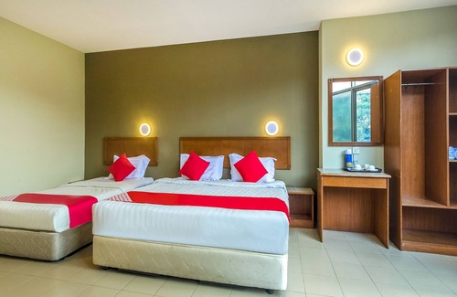 Taman Sri Muda Hotel | Super OYO 828 Comfort Hotel Shah Alam