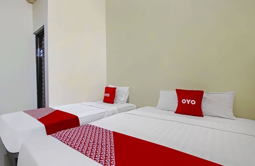 Pekalongan Hotel | Super OYO 92437 Wahidin Guesthouse