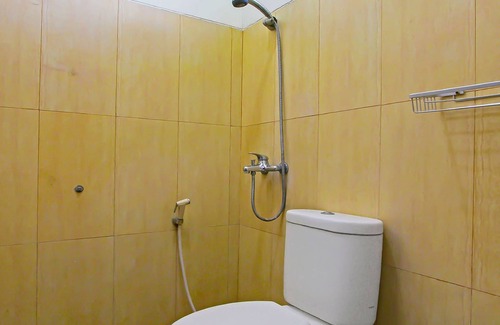 Pekalongan Hotel | Super OYO 92437 Wahidin Guesthouse