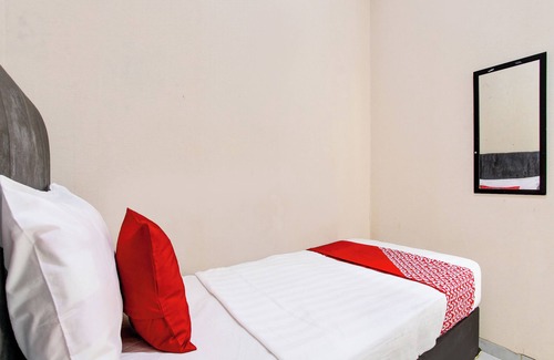 Central Yogyakarta Hotel | Super OYO 92511 Griya Dias Syariah