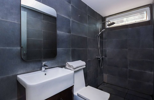 Miri Hotel | Super OYO 977 Hong Kong Suites